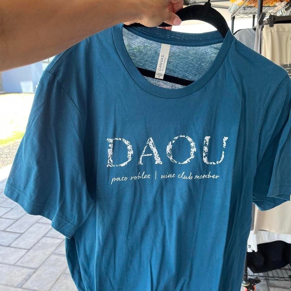 DAOU Wine Club Blue Graphic Tee Wine Lover Vacation Casual Size XL